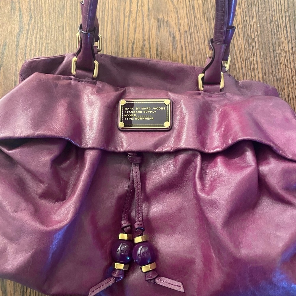 Marc by Marc Jacob’s Purple Leather Purse with optional strap for crossbody